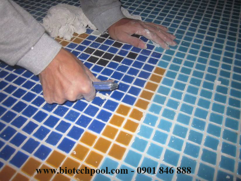 Quy trình ốp lát gạch mosaic QUY TRÌNH ỐP LÁT GẠCH MOSAIC, THIET KE HO BOI, THI CONG HO BOI, XAY DUNG HO BOI, HO BOI THONG MINH, THIET BI HO BOI, HO BOI, BAO GIA HO BOI